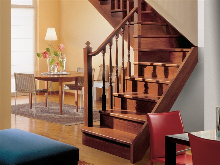 Выбираем лестницу в частный дом: фото-описание металлических, бетонных, деревянных, кованных, стеклянных и мраморных лестниц
