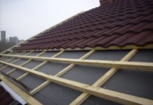 залитый бетон на поверхности крыши