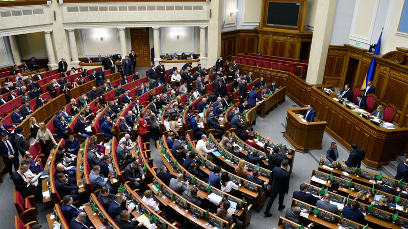 Депутат Рады предрек смену украинского парламента в 2022 году